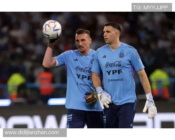 坦珀利与河床的激烈对决揭示阿根廷足球的魅力与竞争精神