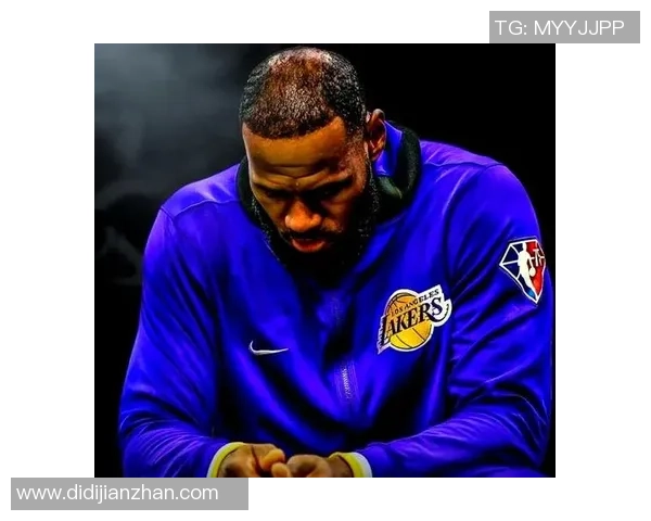 詹姆斯:篮球场上的传奇之路与未来的无限可能 詹姆斯:篮球场上的传奇之路与未来的无限可能