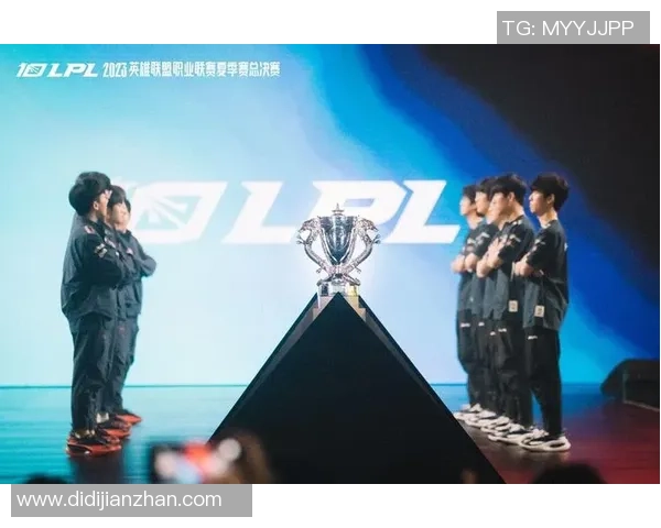 全球总决赛特别报道：见证JDG从崛起到巅峰的辉煌成长历程